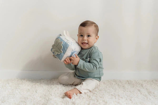 Miffy Little Dutch Activity cube - Lucky Leaves